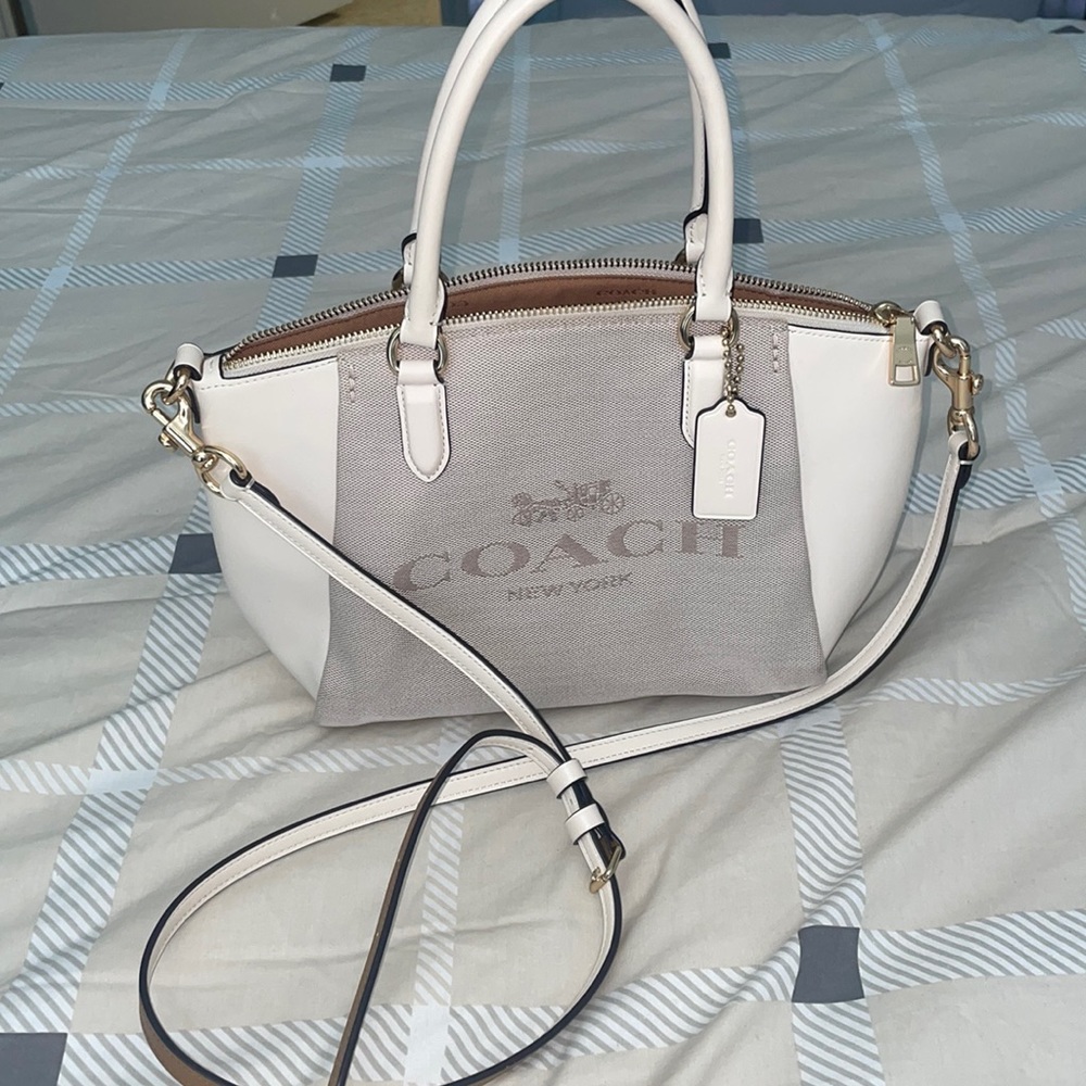 Coach crossbody purse!!